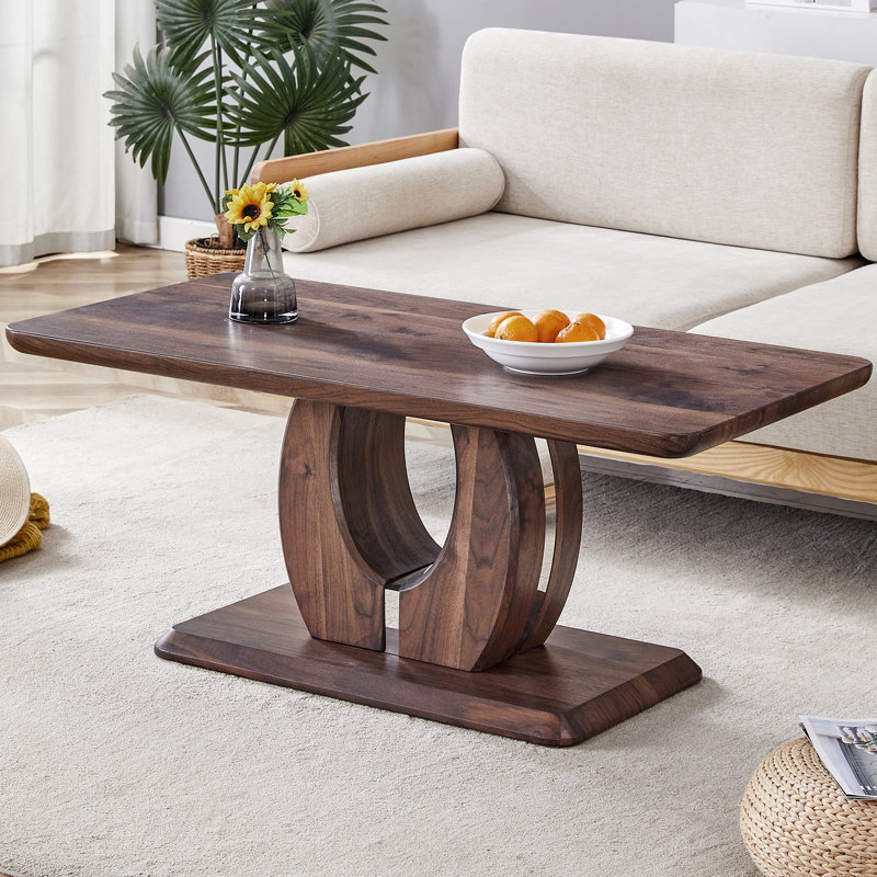 Table basse à texture brune foncée, taille moyenne et hauteur idéale pour une maison confortable texturée - Design ergonomique