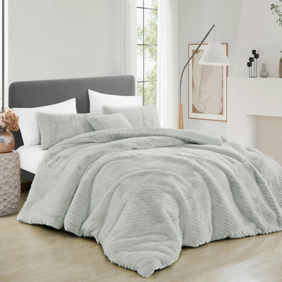 Plush Faux Fur 4-Piece Comforter Set – Textured All-Season Bedding With Decor Pillow, Queen Size