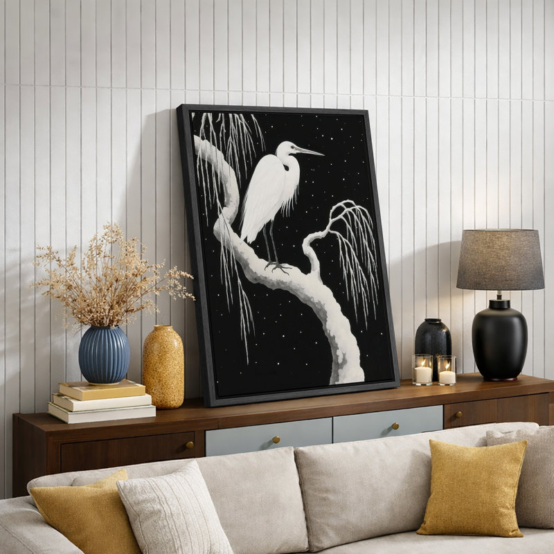 «Minimalist White Heron on Curved Branch at Night», reproduction d'art sur toile encadrée, H 36 po x l 24 po, Structure noire