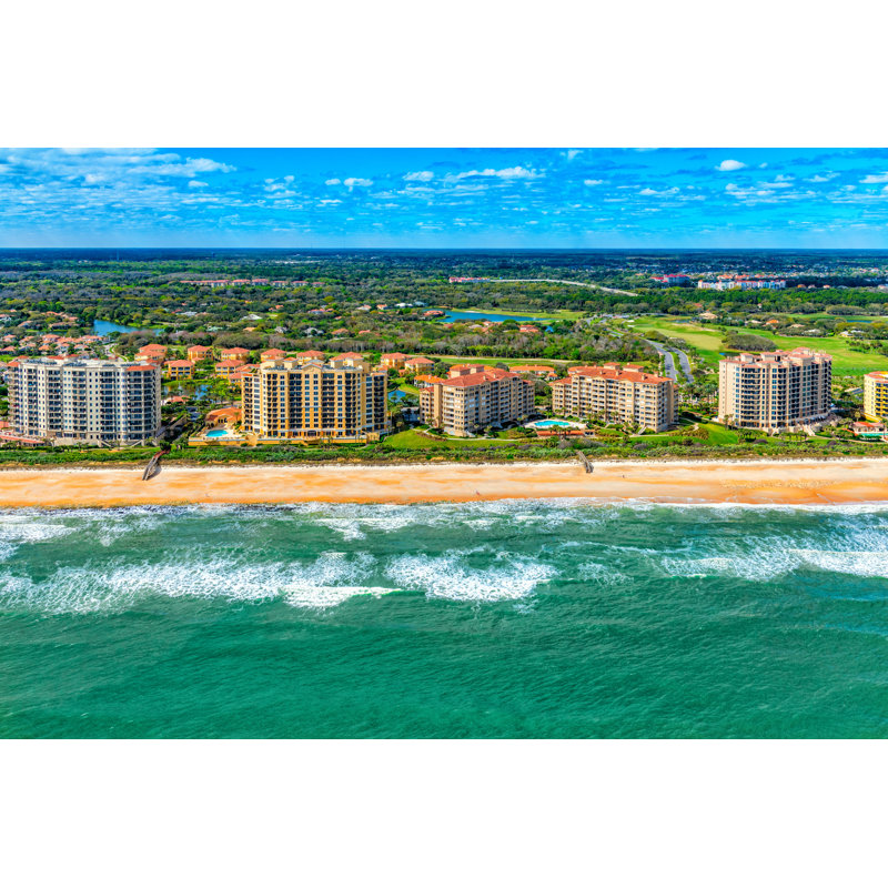 Luxury Luxury and Condos par Art Wager, H 32 po x l 48 po