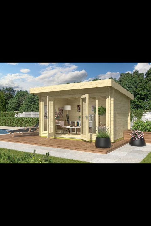 Cambridge Log Cabin