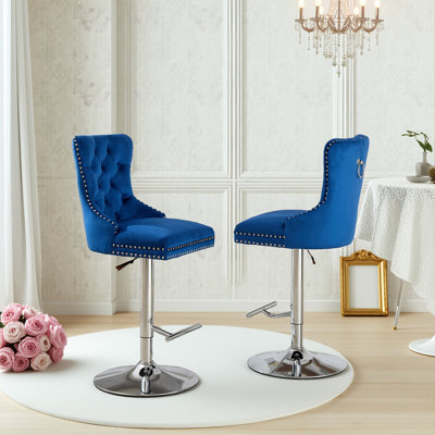 Ensemble de 2 tabourets de bar pivotants en velours chromé bleu épais - hauteur réglable (25 à 33 po), base de 17,7 po avec boutons capitonnés et plis en losange, siège à ressorts éponge pour îlot de cuisine / pub