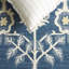 Tapis en laine, coton et viscose touffeté à la main bleu marine et ivoire Oleana-1157848360