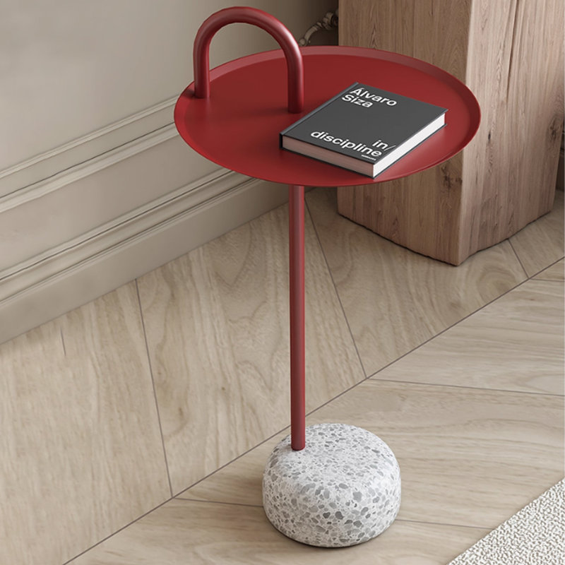 Fer moderne
 Table de bout