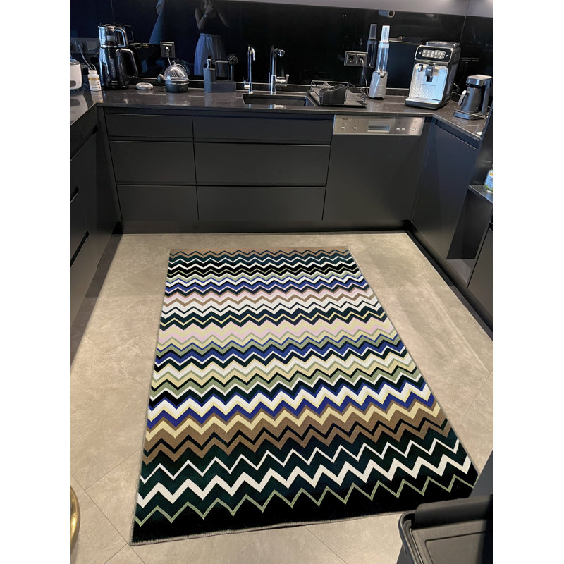 Tapis multicolore multicolore à motif géométrique triangulaire, Rectangle 3 pi 9,81 po x 4 pi 11,06 po