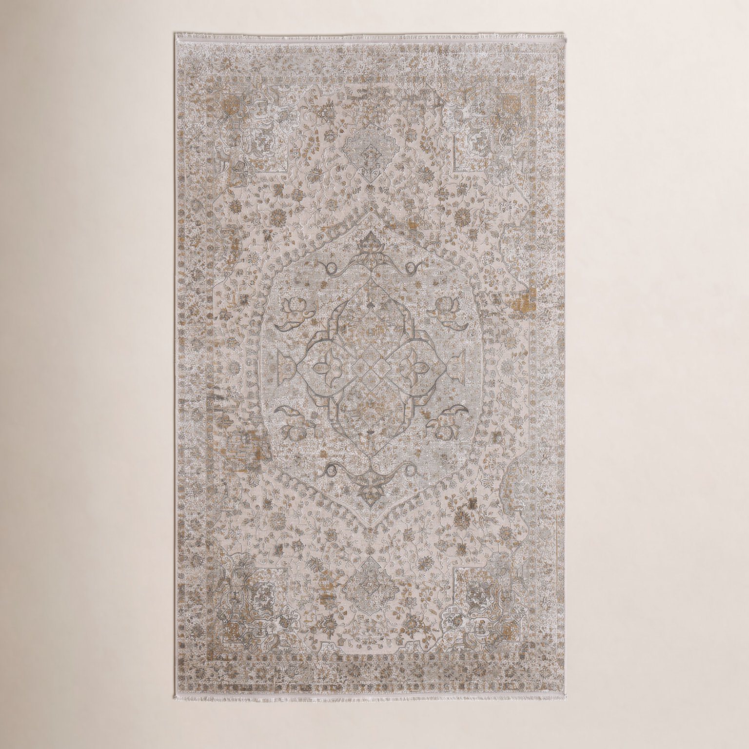 Ivory Traditional Medallion Oriental Rug, Rectangle 4'10" x 7'10"