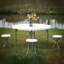 Table ronde en plastique pliable ronde avec cadre en acier pliable et poignée de transport-75185294-71837340