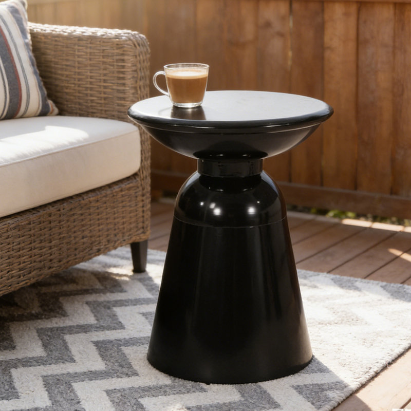 Grande table d'appoint en métal pour patio