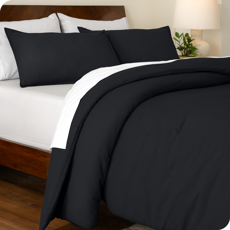 Down Alternative Track Stitch Comforter Set, Queen Comforter + 2 Standard Shams, Black