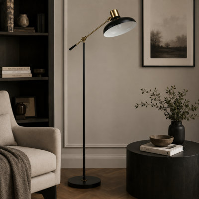 Black and Gold Adjustable Floor Lamp with Balanced Arm: Industrial Style Telescopic Floor Reading Lamp for Living Rooms and Bedrooms with Multi-Angle Adjustable Lighting