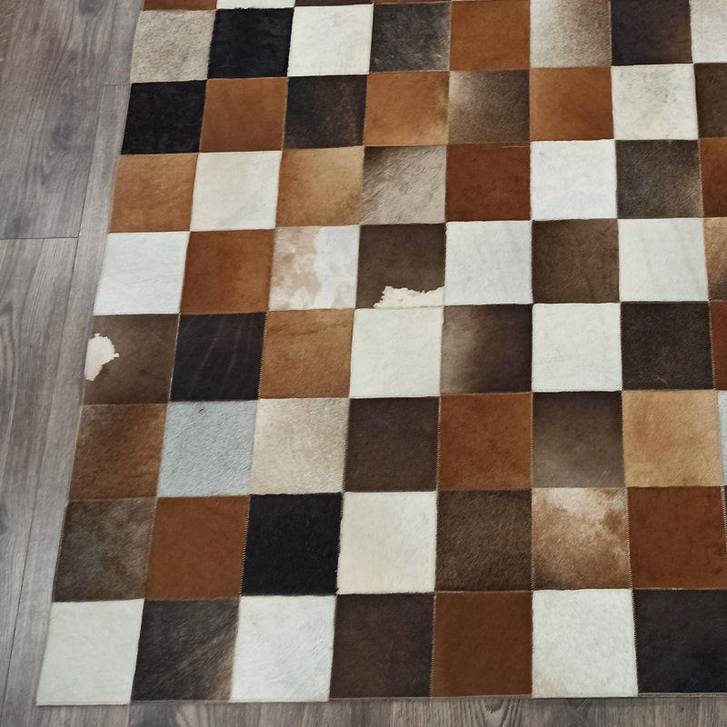 Tapis brun en cuir de vache patchwork_2 x 6 pi, Tapis de couloir 2 pi x 6 pi