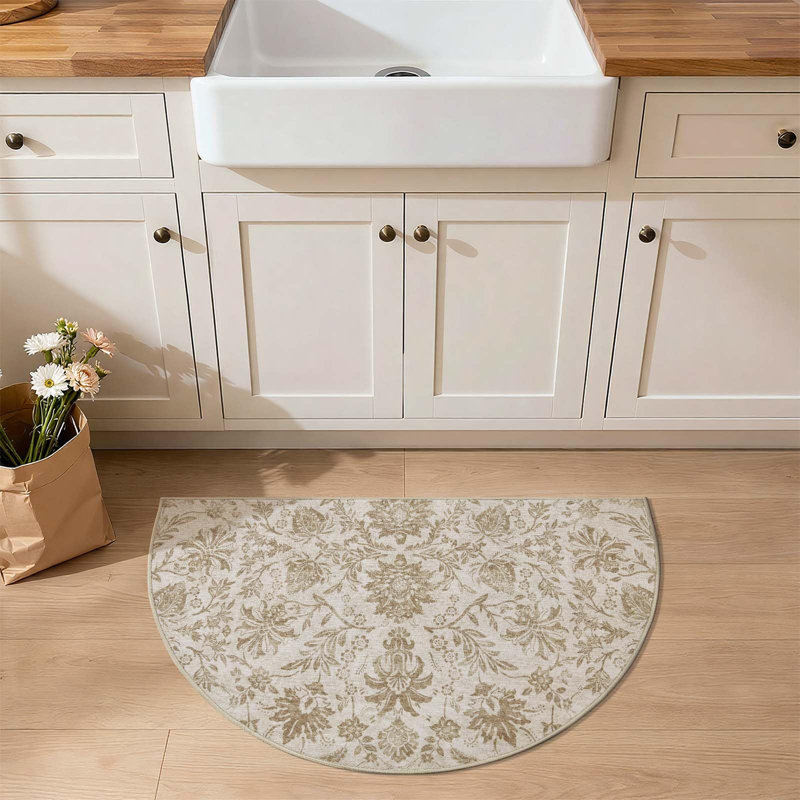 Tapis géométrique lavable antidérapant à motif géométrique, Timeless Taupe, 1'9" x 3'