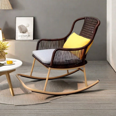Fauteuil à bascule en rotin