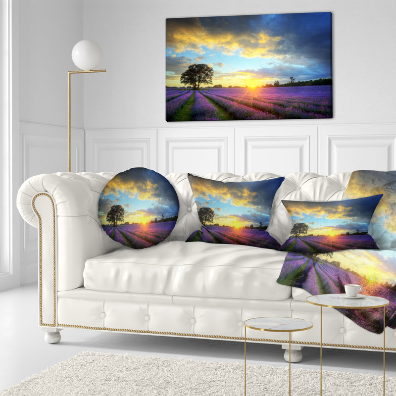 Coussin lombaire au coucher du soleil sur un champ de lavande, Mauve / bleu