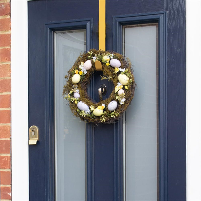 Plastic 36cm Wreath