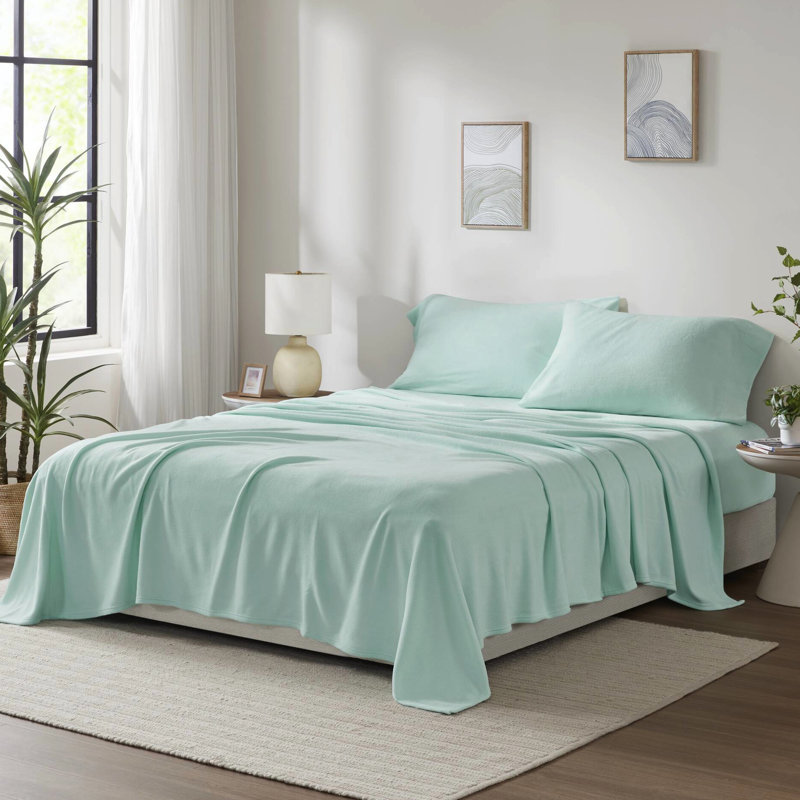4 Pcs King Sheet Made Of 100% Fleece, Cozy And Ultra - Soft, Pilling On Face, Flat Sheet, Fitted 2 Pillowcases In , Elastic For 16" Mattresses, Safe Soft Comfortable, Surface, Included, Machine