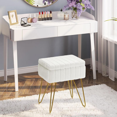 Chaise de coiffeuse en similifourrure avec rangement, L 15,7 po x l 11,8 po x H 19,4 po, repose-pieds 4 pieds en métal avec pieds antidérapants, siège rembourré en fourrure, chaises multifonctionnelles modernes pour le maquillage, chambre blanche