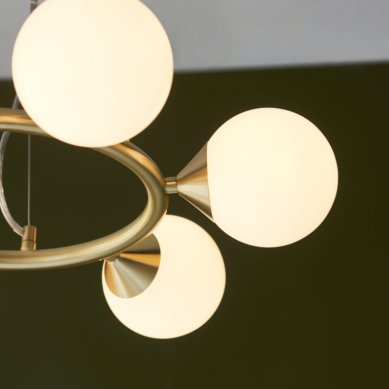 Bendeguz 6 - Light Waggon Wheel Chandelier