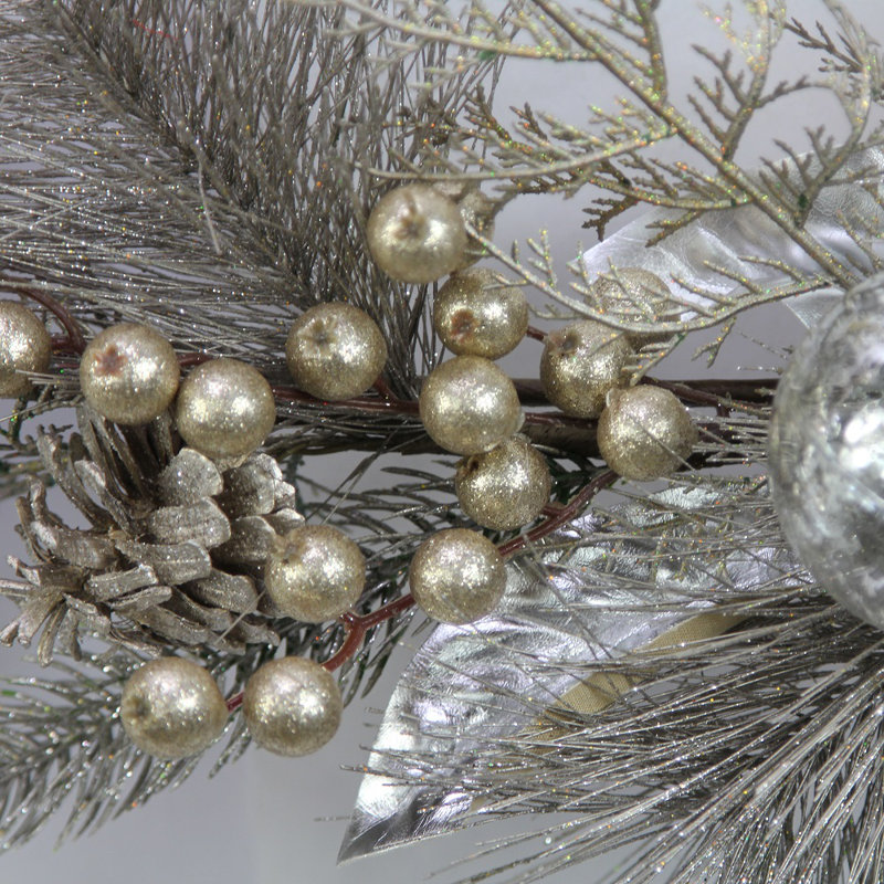 Guirlande décoratif en forme de boule de pin métallique 6 pi