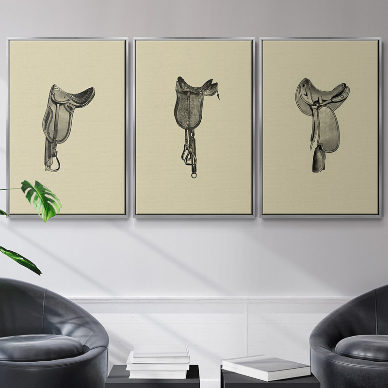 Antique Saddle II, ensemble de 3 toiles encadrées sur toile, H 40 po x l 78 po, Argent