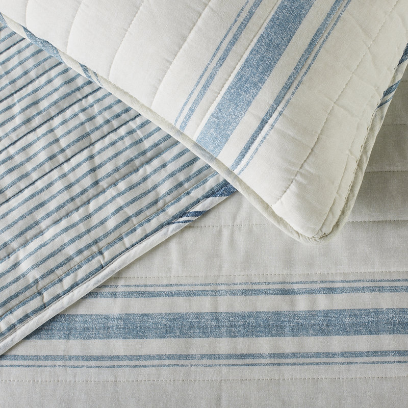 Fonti Cotton Striped Quilt, Blue