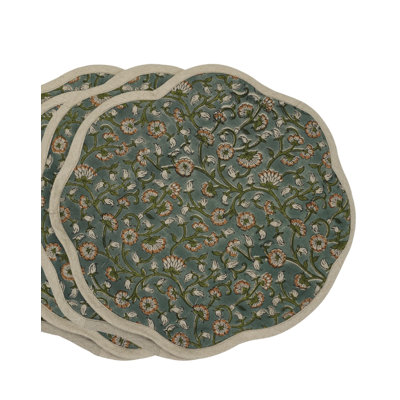 Fabdivine 15"Charming Scalloped Placemats - Himachal