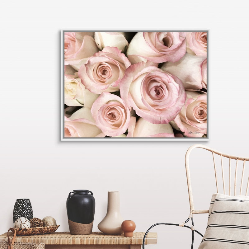 Reproduction de photo sur toile, "Top View-roses roses" par Lori Deiter, H 32 po x l 42 po x P 1,75 po, Cadre blanc