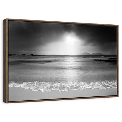 Plage noire et blanche
