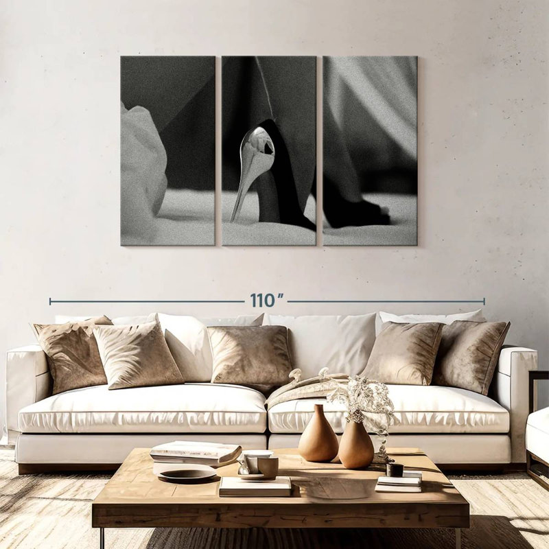 Shuttleworth Moscova, 48" H x 74" W