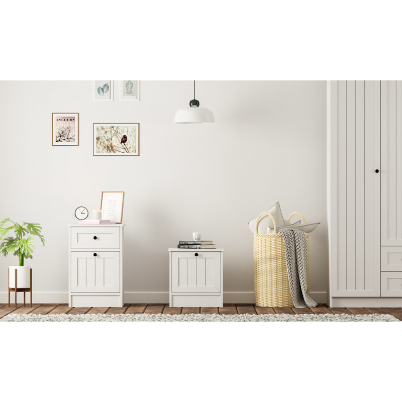 Vanceboro Nightstand in White