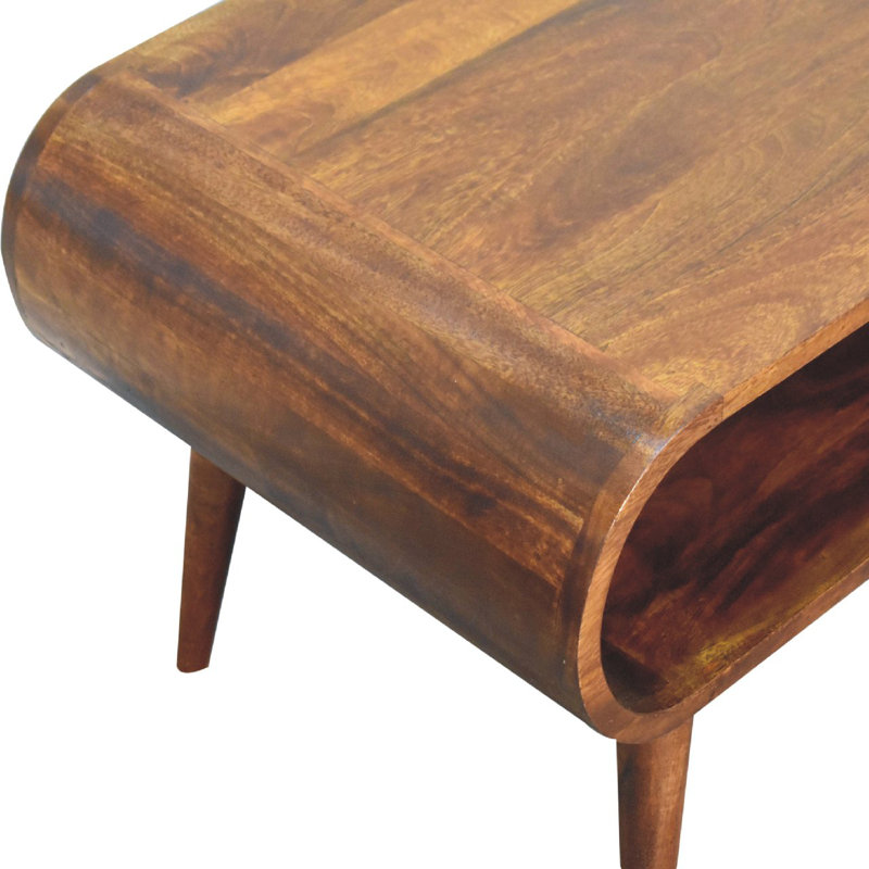 Table basse reposant sur quatre pieds en bois massif avec rangement, H 17,3 po x l 31,5 po x P 19,7 po, Chesnut