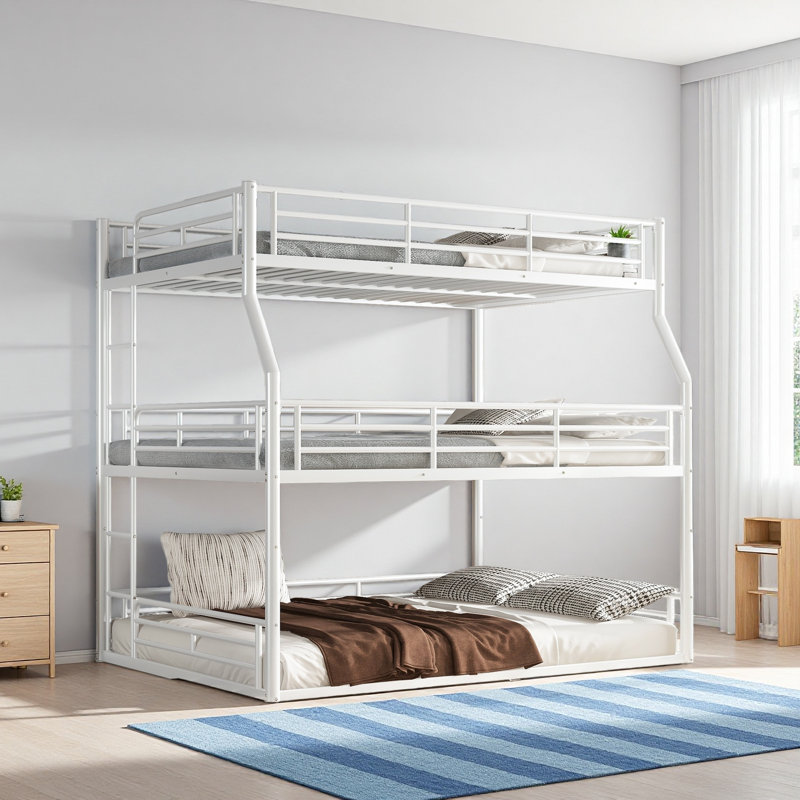 Lit double superposé au-dessus d'un très grand lit, Blanc