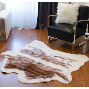 Tapis brun/blanc