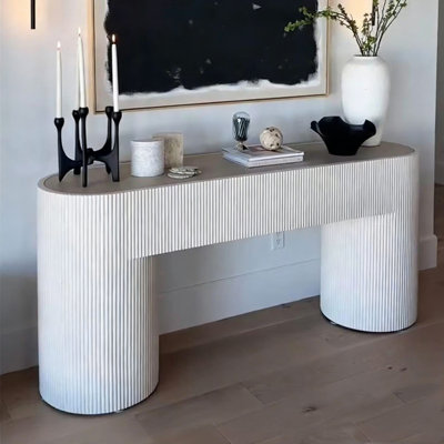 Console moderne de style nordique