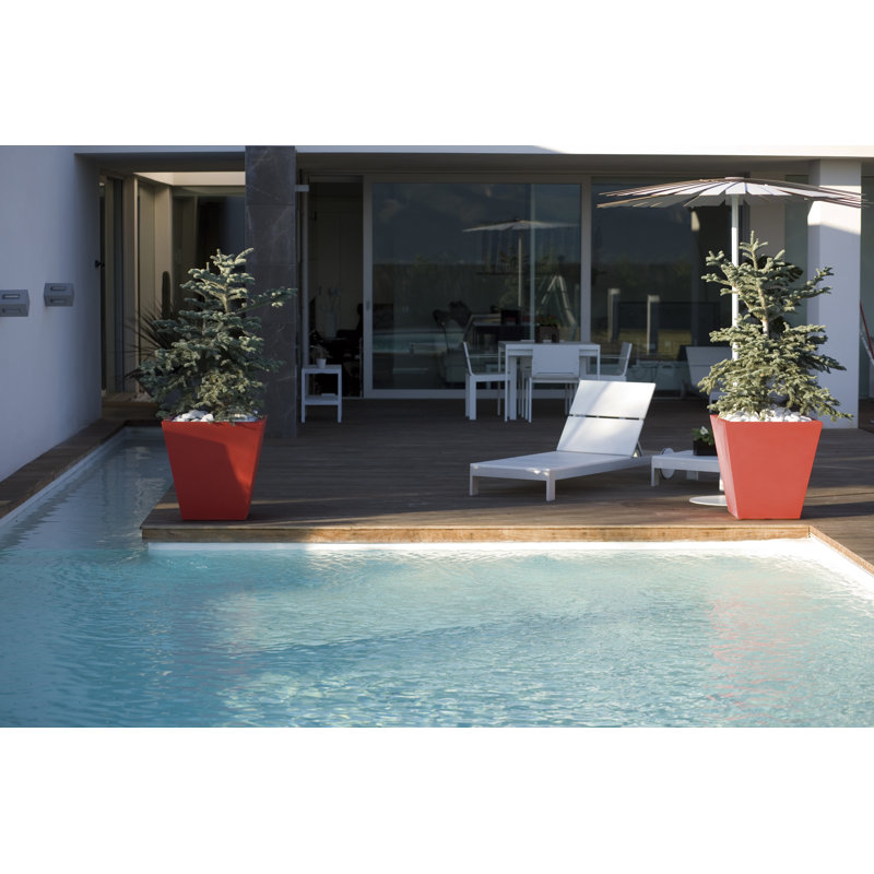 Cono Resin Pot Planter, Ice, 23.5" H x 23.5" W x 23.5" D