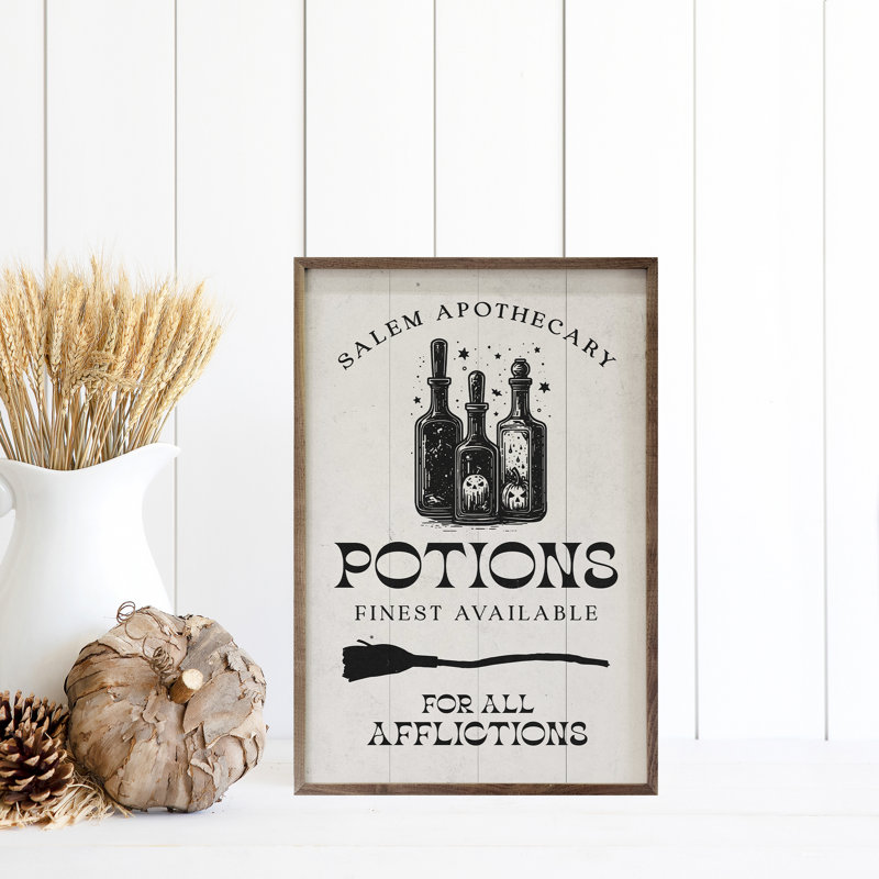 «Potions Finest Disponible» sur bois, H 16 po x l 10 po x P 1,17 po