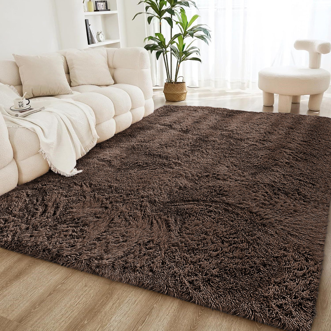 Machine Tufted Shag Area Rug