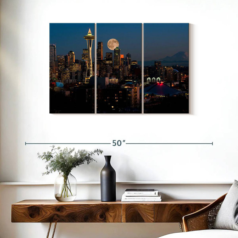 Sebbie Seattle Moonrise, 24" H x 38" W