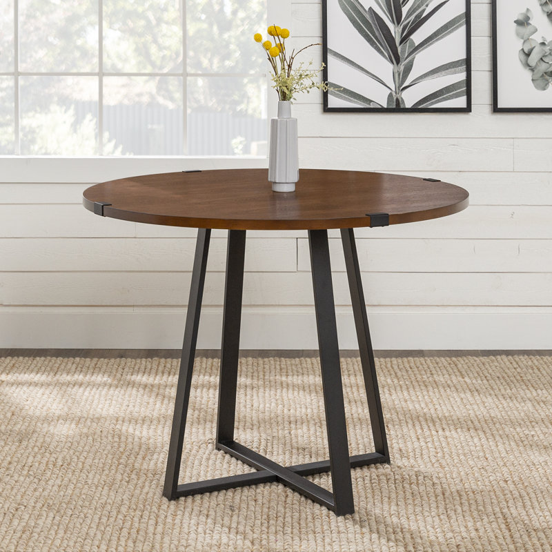 Table de salle à manger à piédestal Paramus, Noyer foncé