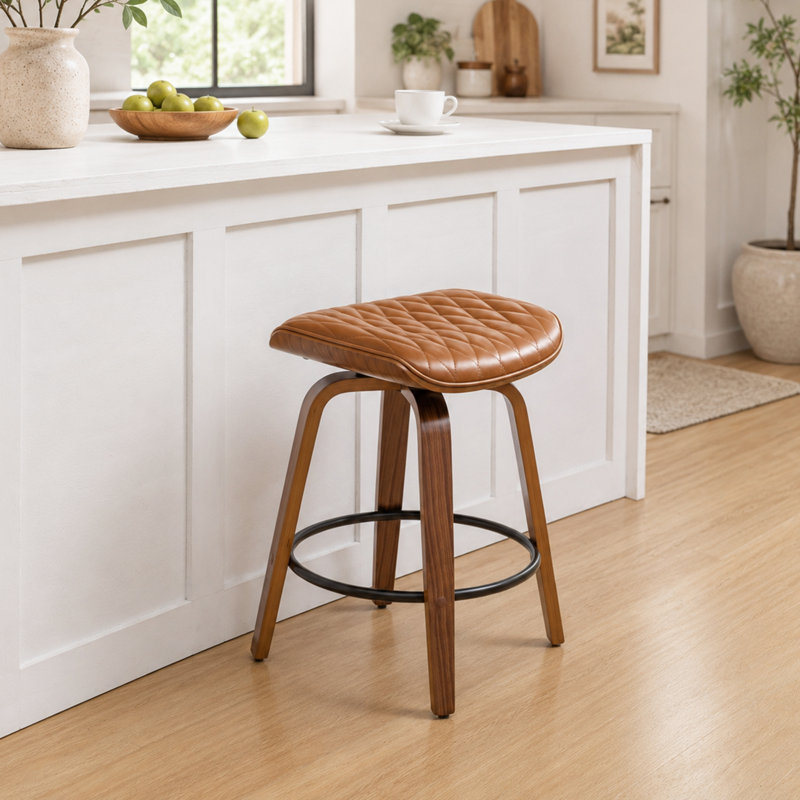 Tabourets de bar pivotants en similicuir Gerald, 25.39", LIGHT BROWN