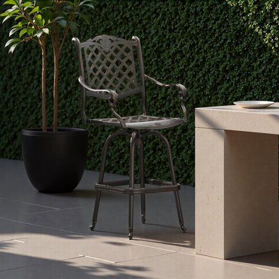 ALUMINUM BAR STOOL