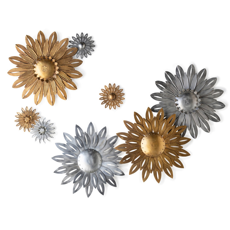 Metal Wall Decor, 18" H x 18" W x 1.5" D, Silver