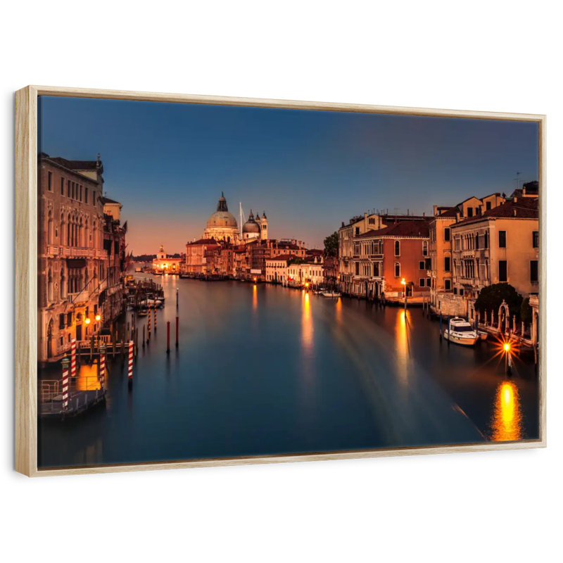 Grand canal au crépuscule, Cadre flottant en bois naturel, 43 po x 29 po