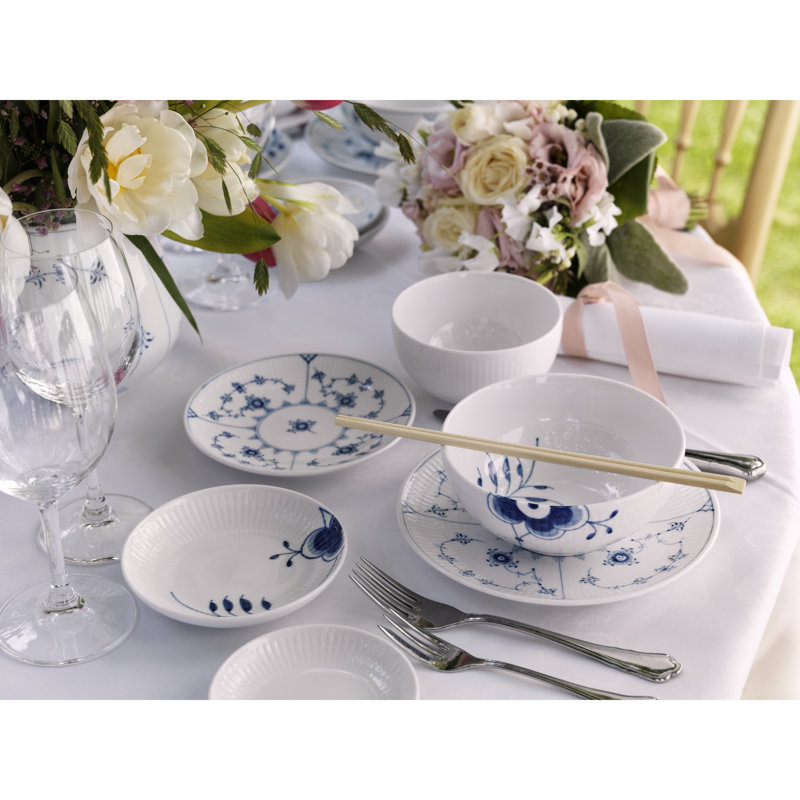 Royal Copenhagen Blue Fluted Mega 56 fl oz. Serving Bowl,  3.30" H x 7" W x 7" D