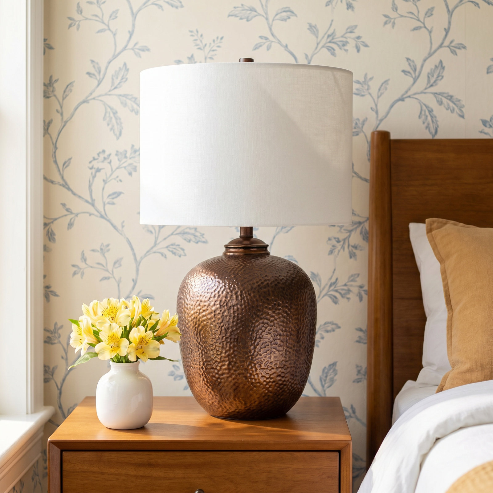 Gregg Metal Lamp