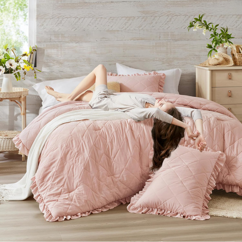 Ensemble de literie Ruffle, Édredon très grand + 2 taies d'oreiller standard, Rose