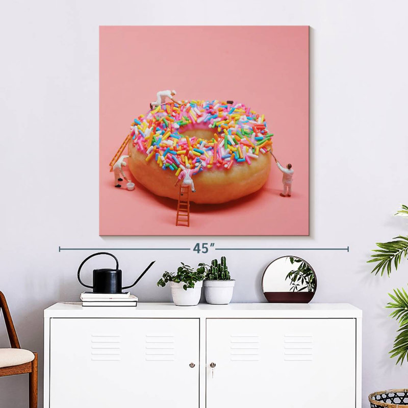Yarlin Doughnut Construction, 33" H x 33" W
