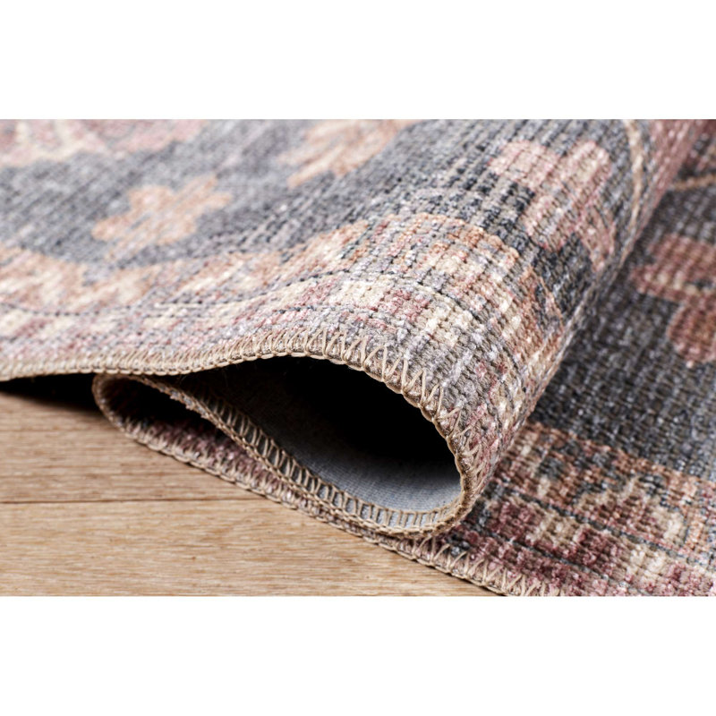 Mabiya Avalon Diamond Area Rug, Rectangle 1'10" x 2'10"
