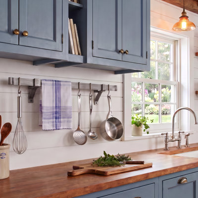 Premier Handcrafted Wall Mounted Pot Rack
