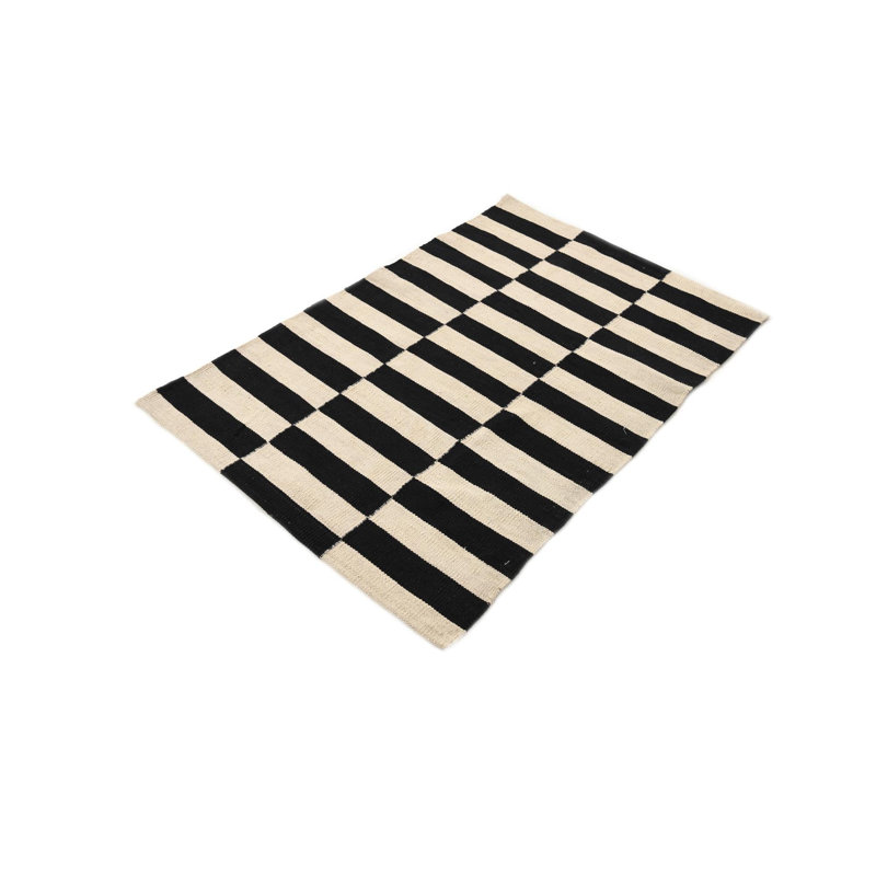 Tapis noir et blanc Noor